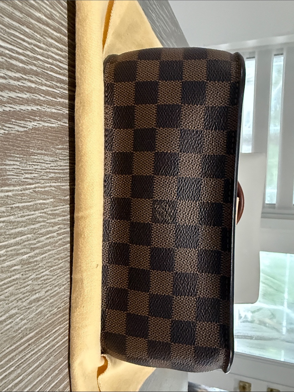 Louis Vuitton Brown Checkered Crossbody with Black Panel and Cream Buckle - Picture 4 of 14